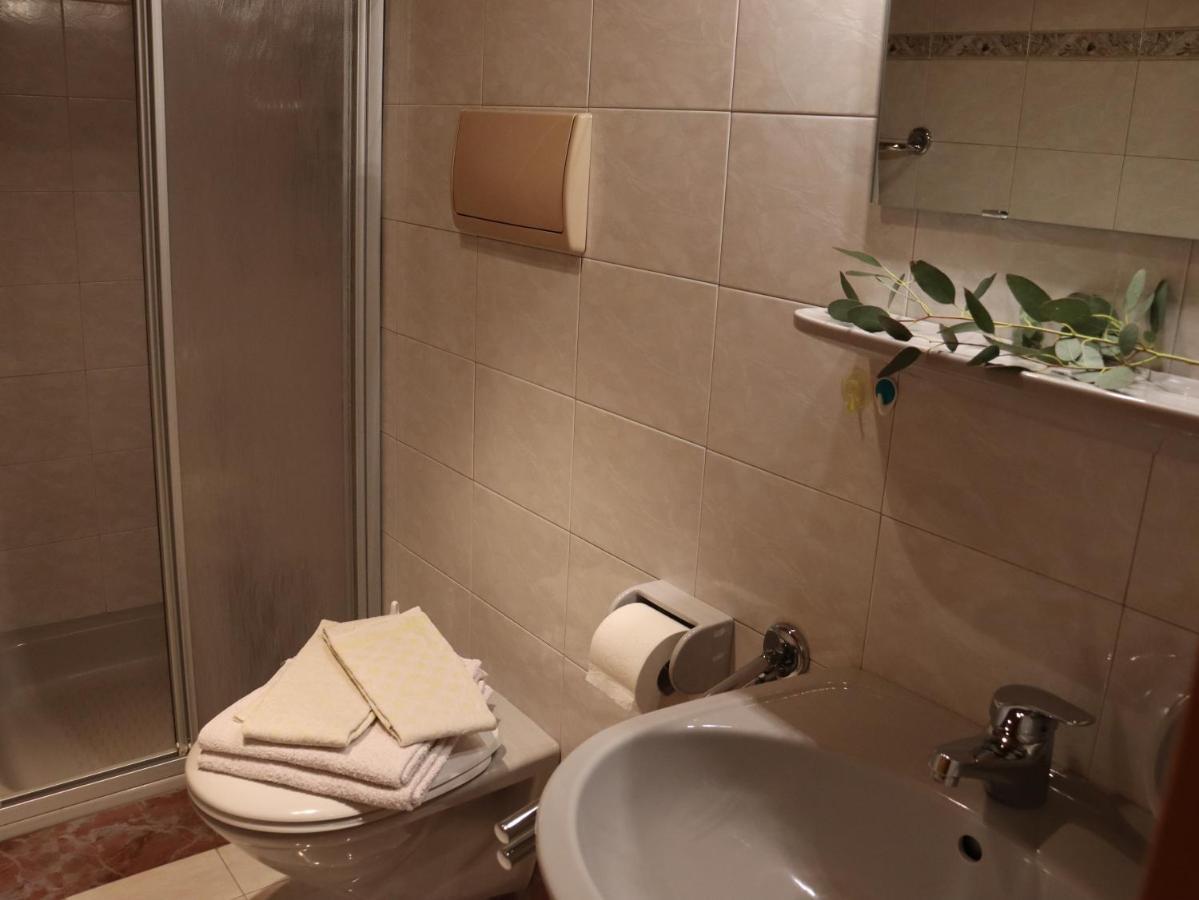 Portnerhof Auf Oberkirn Apartment Schenna Bagian luar foto